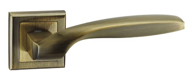 E8-Z1025.jpg